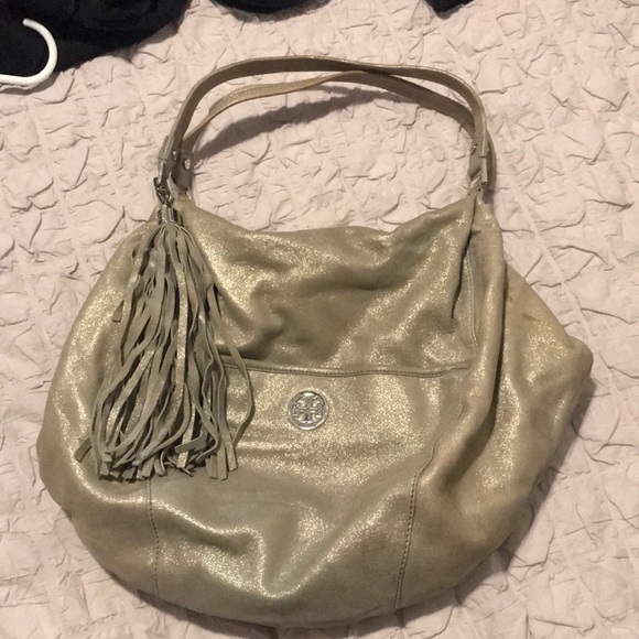 Tory Burch Handbags - Tory Burch gold metallic oversized Dean hobo